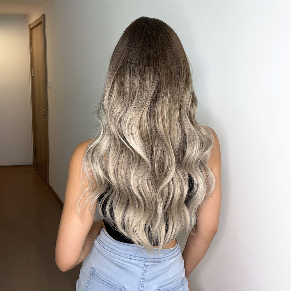 Graytitude | Synthetic Wig | Ombre | 22 inches