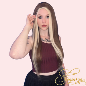 Queen Vibes | Synthetic Wig | Highlighted Brown | 26 inches