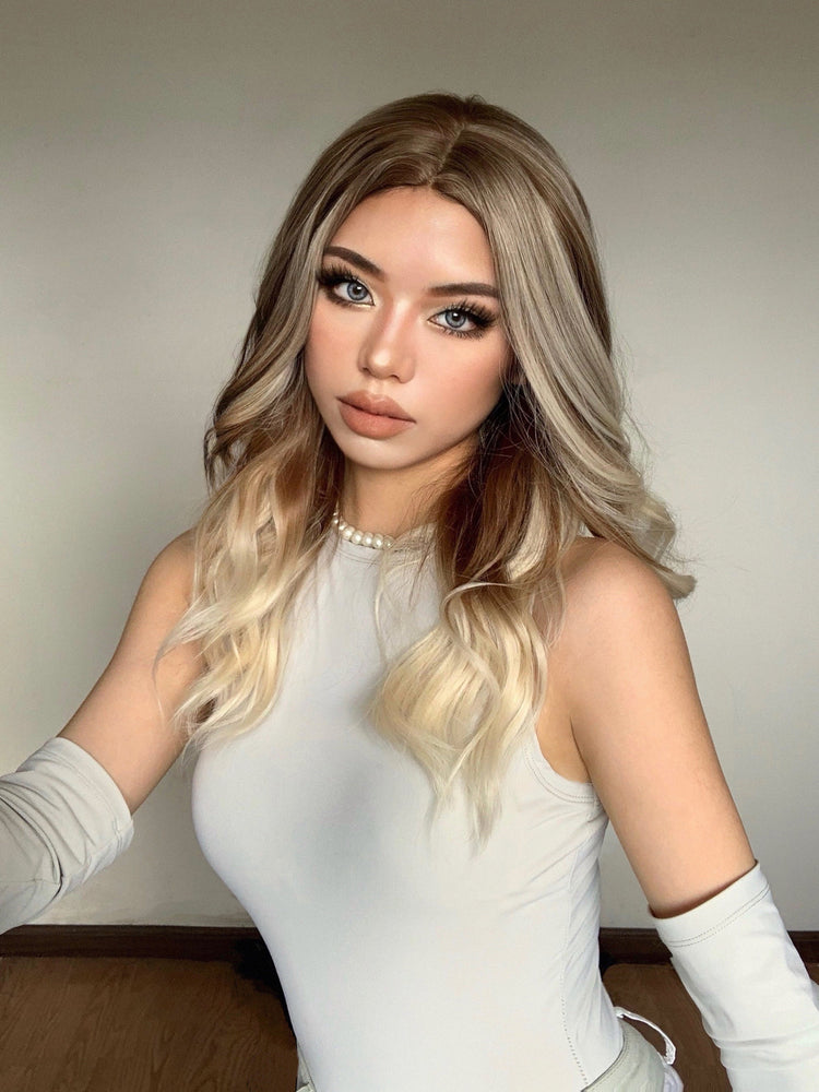 2K Glamour | Synthetic Wig | Blonde | 24 inches