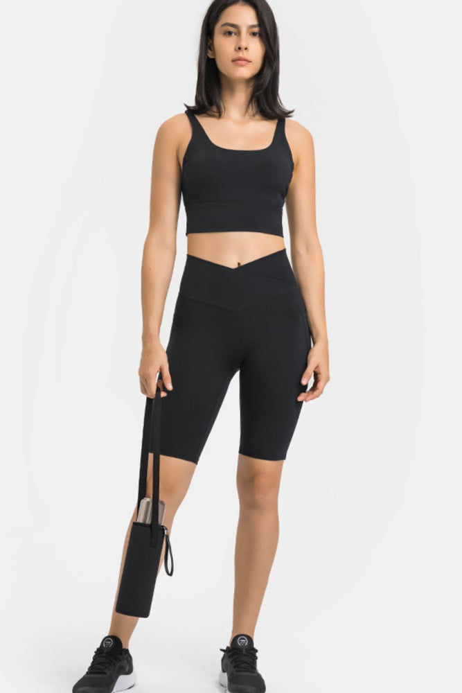 
            
                Load image into Gallery viewer, High Waist Biker Shorts with Pockets
            
        