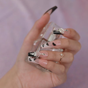 N137 | Universal size  | 24Pcs | Complete Gel Nail Kit | Easy Stick-On Application | Full Cover Manicure Set with Acrylic Nails